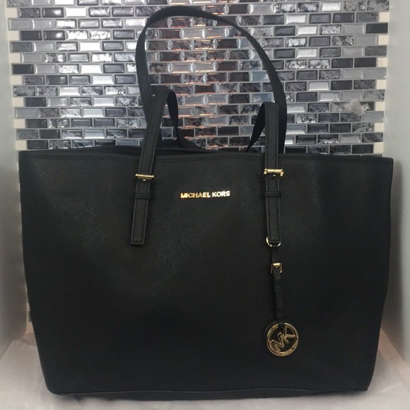 Michael Kors Handbags - Michael Kors Tote